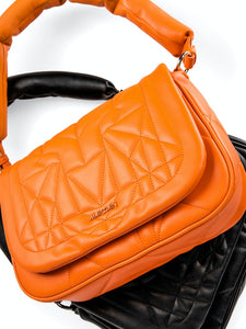 Schultertasche mit 3D-Steppung