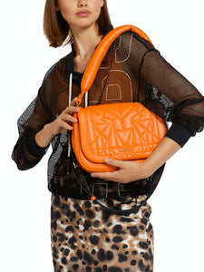 Schultertasche mit 3D-Steppung