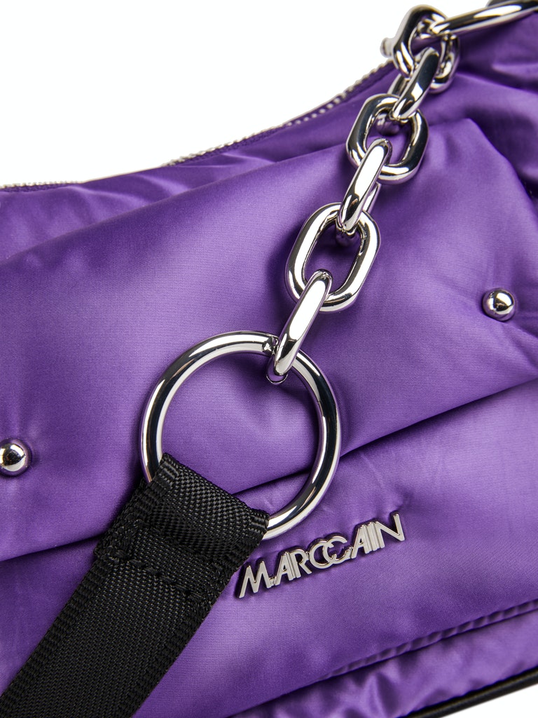 Schultertasche aus glänzendem Material