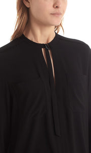 Fließende Bluse mit Brusttaschen