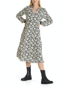 Kleid in Maxilänge