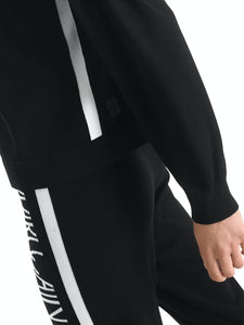 Pullover mit Kontrastfarbstreifen